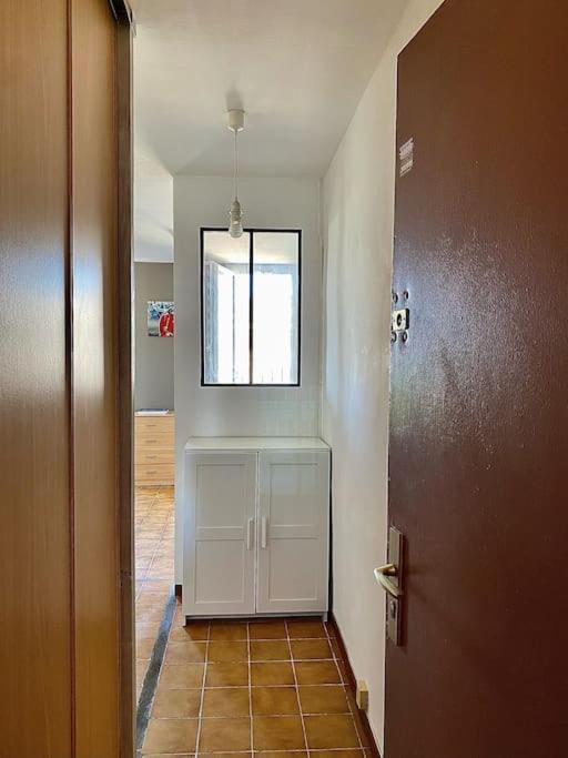 Studio Avec Vue Sur La Major Apartment Marseille Exterior photo
